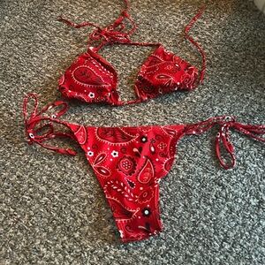 Paisley bikini red